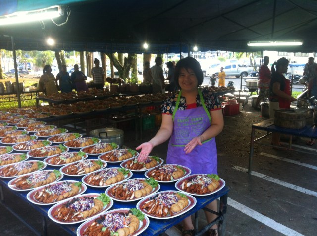 โกท่ามโต๊ะจีน ตรัง โทร.075-252-280, 080-873-4864 โต๊ะจีนมาตรฐาน, โต๊ะจีนราคาถูก, โต๊ะจีนสะอาด, โต๊ะจีนอร่อย, โต๊ะจีน ตรัง, ติดต่อเรา โกท่ามโต๊ะจีน โต๊ะจีนกันตัง จังหวัดตรัง มั่นใจได้ เชิญสั่งจองได้เลย ตั้งแต่ 5 โต๊ะ ถึง 1000 โต๊ะ บริการท่านทุกงานเลี้ยง